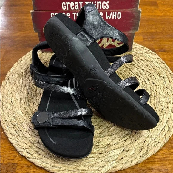 Aetrex black Scrappy Sandals - Picture 3 of 5